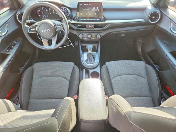 2022 KIA FORTE FE, LXS