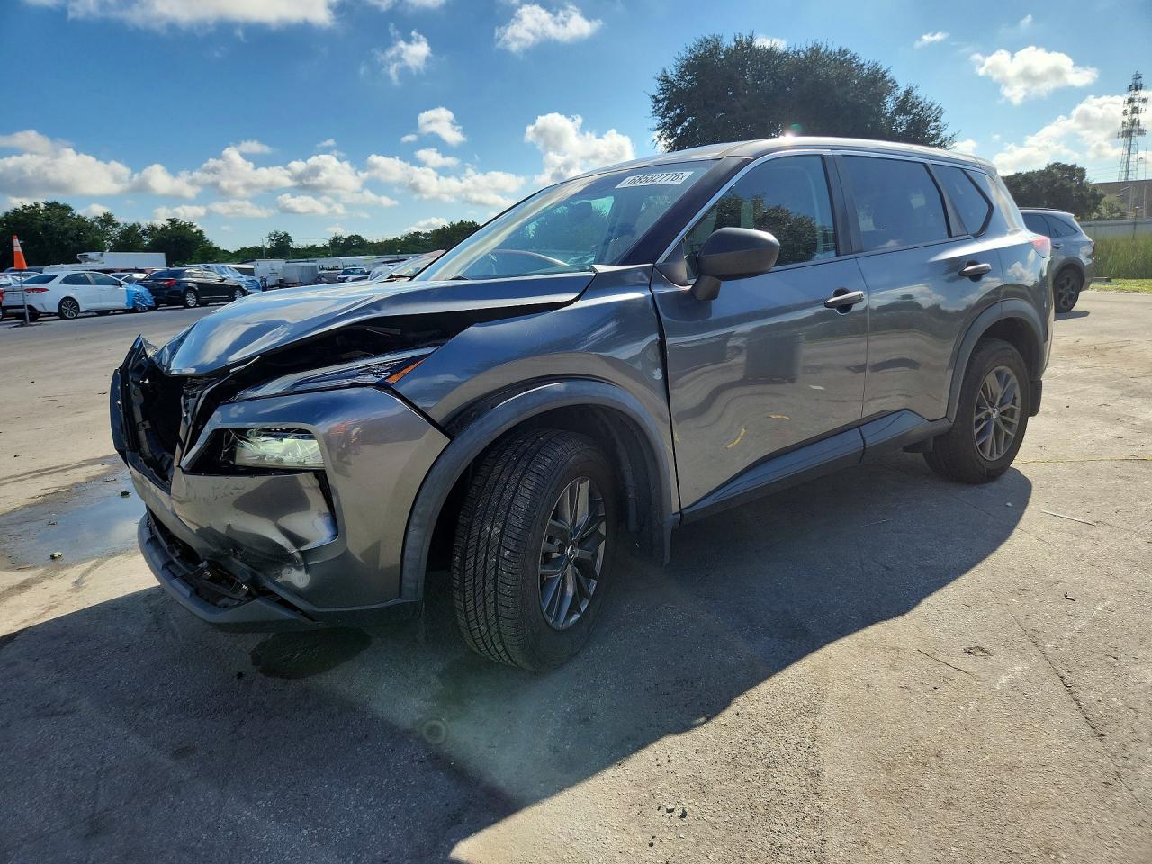 2021 NISSAN ROGUE S — Front 3/4