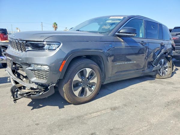 2022 JEEP GRAND CHEROKEE