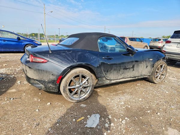 2019 MAZDA MX5 Grand Touring (Soft Top)