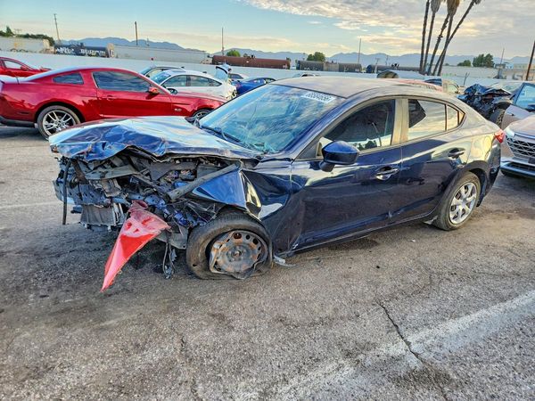 2015 MAZDA 3 Sport/GX — Front 3/4