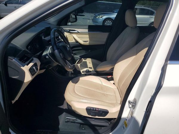 2017 BMW X1 sDrive28i — DENT