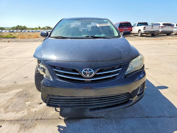 2013 TOYOTA COROLLA