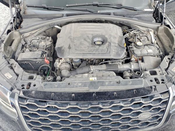 2018 LAND ROVER RANGEROVER R-Dynamic SE — Engine bay