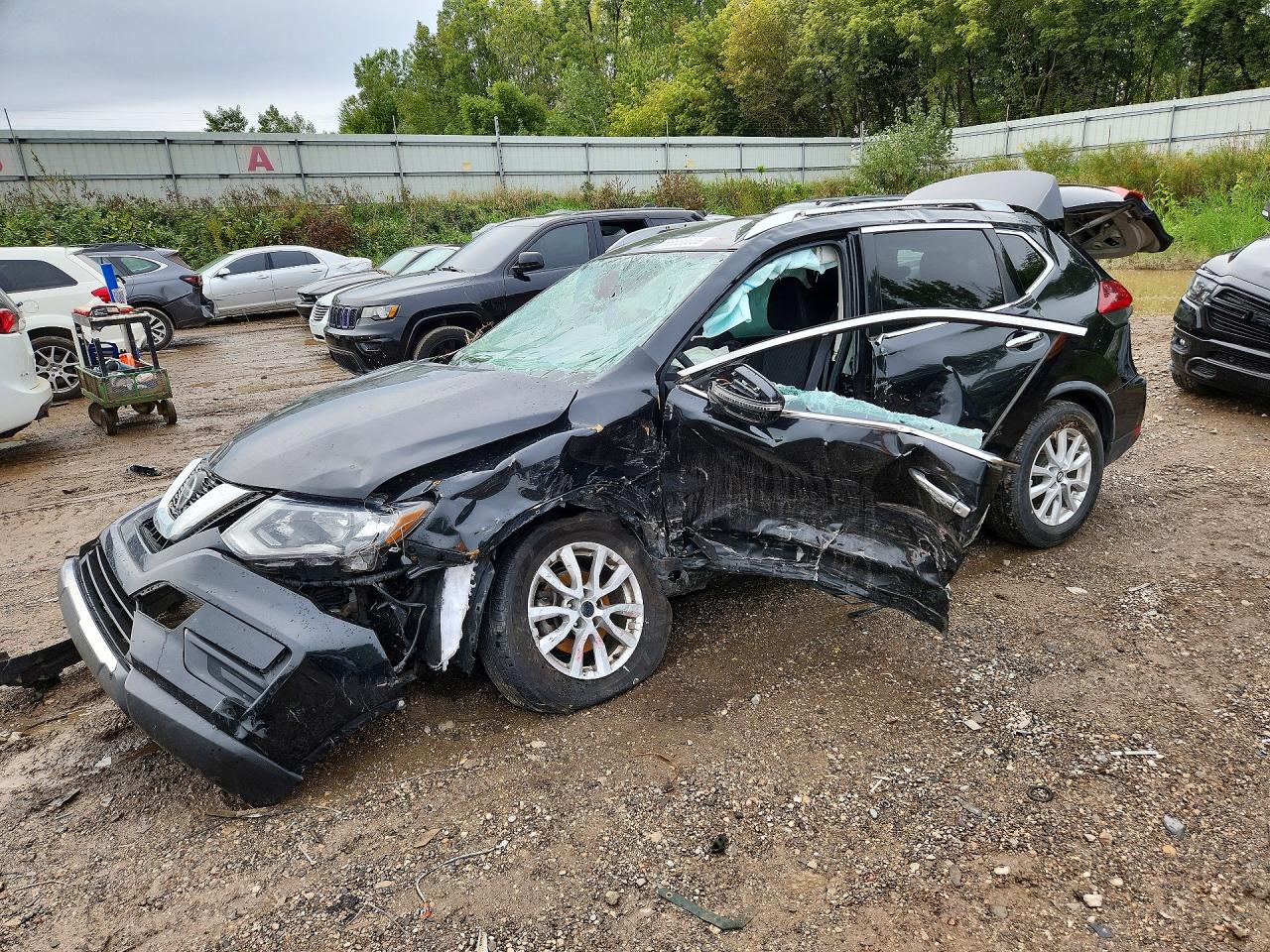 2019 NISSAN ROGUE — Front 3/4