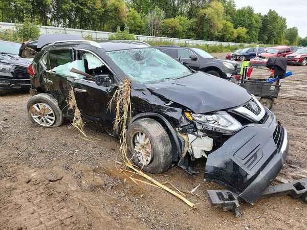 2019 NISSAN ROGUE — Passenger 3/4