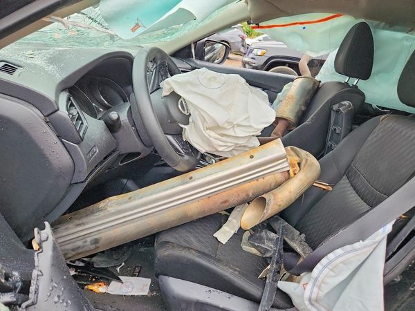 2019 NISSAN ROGUE — DENT