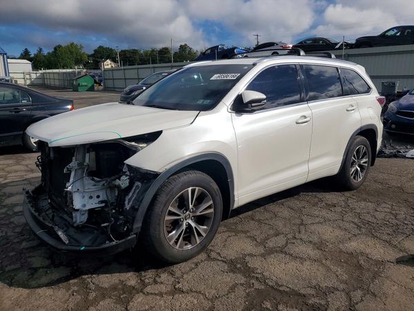 2016 TOYOTA HIGHLANDER — DSFA — Front 3/4