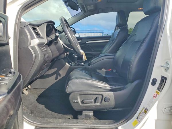 2016 TOYOTA HIGHLANDER Base/Hybrid — DENT