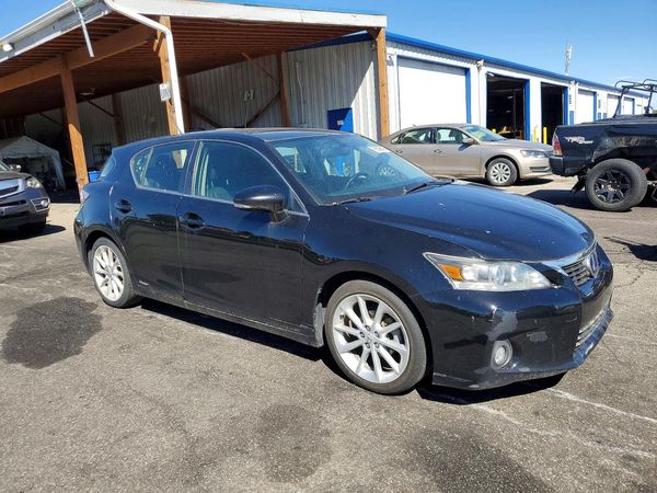 2013 LEXUS CT 200h