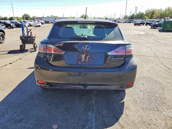 2013 LEXUS CT 200h