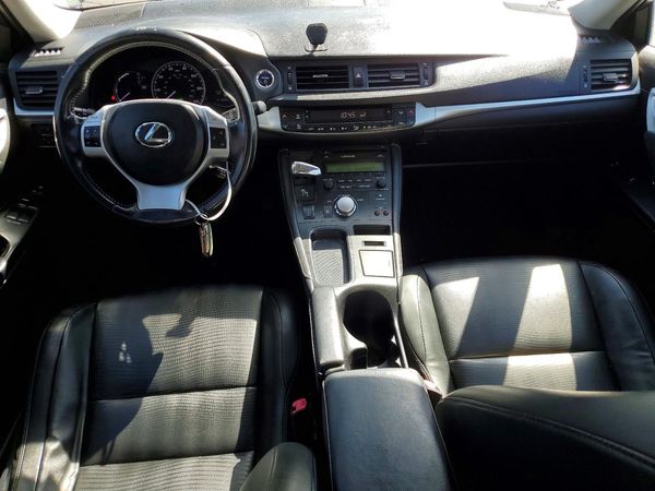 2013 LEXUS CT 200h