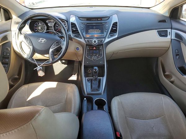 2015 HYUNDAI ELANTRA GLS(Middle)