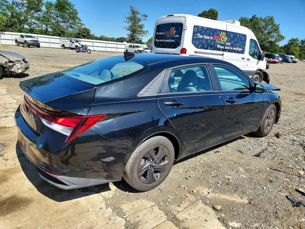 2021 HYUNDAI ELANTRA SEL w/ Convenience Pkg