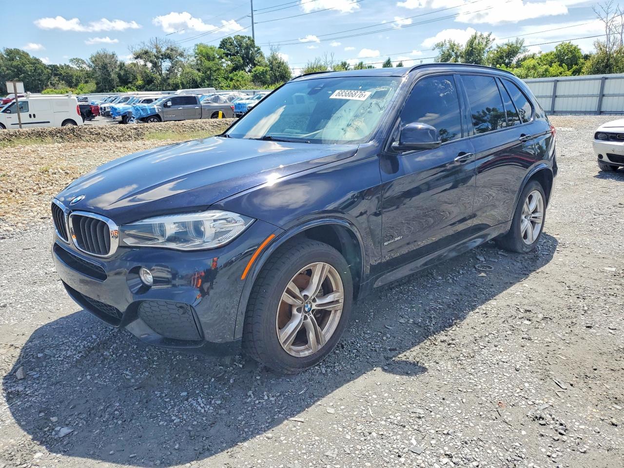 2015 BMW X5 xDrive35i — Front 3/4