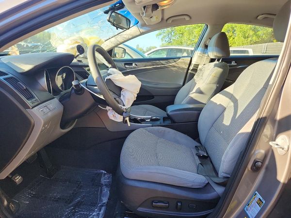2013 HYUNDAI SONATA — DENT