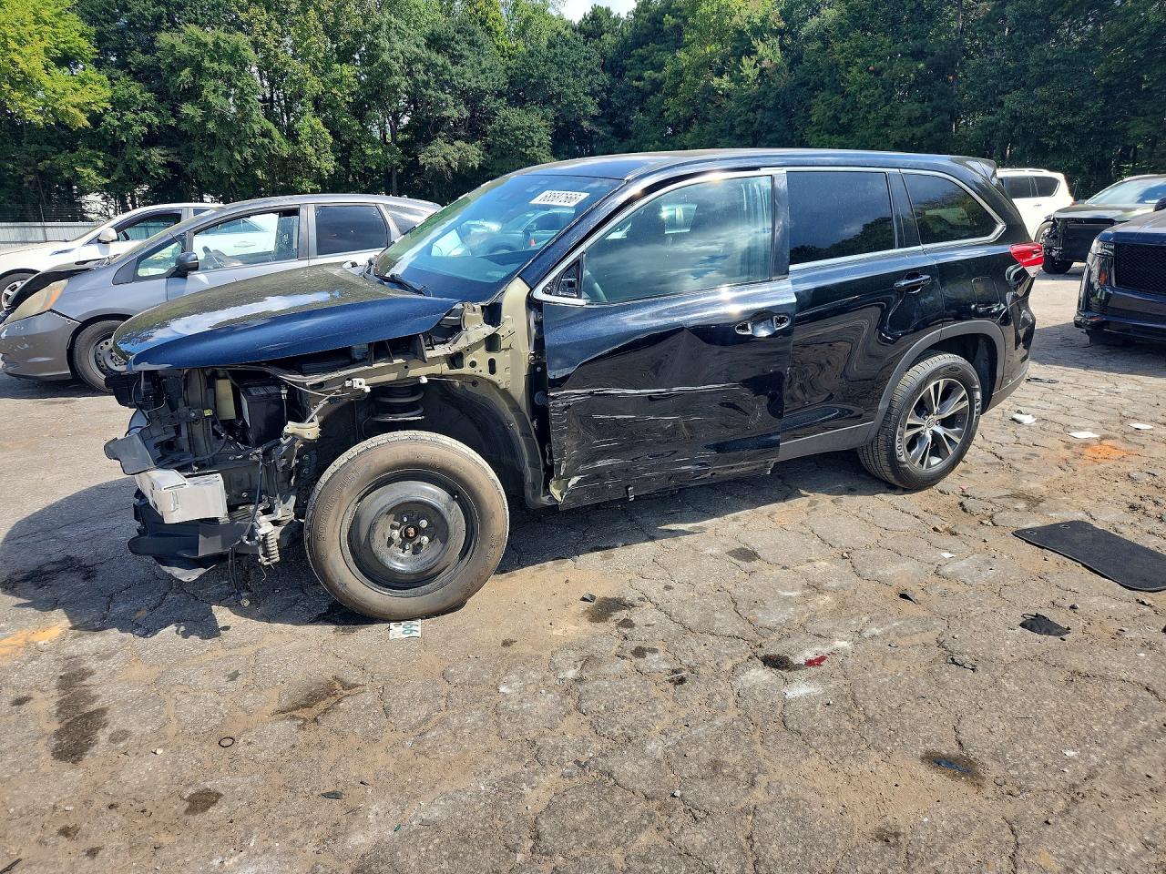 2019 TOYOTA HIGHLANDER LE/LE Plus