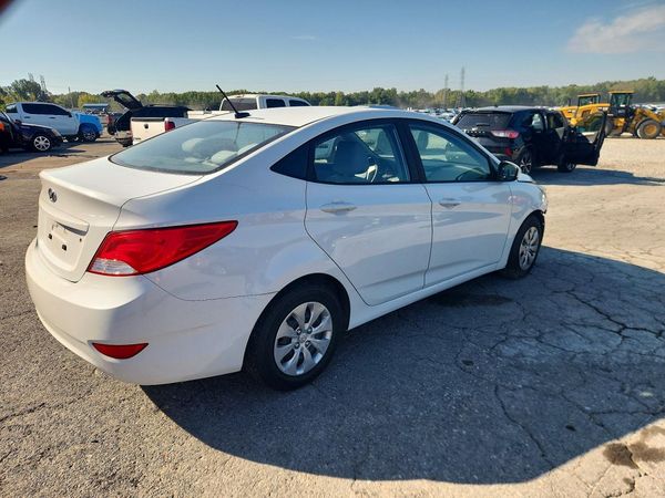 2017 HYUNDAI ACCENT SE Base
