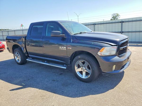 2013 RAM 1500 ST