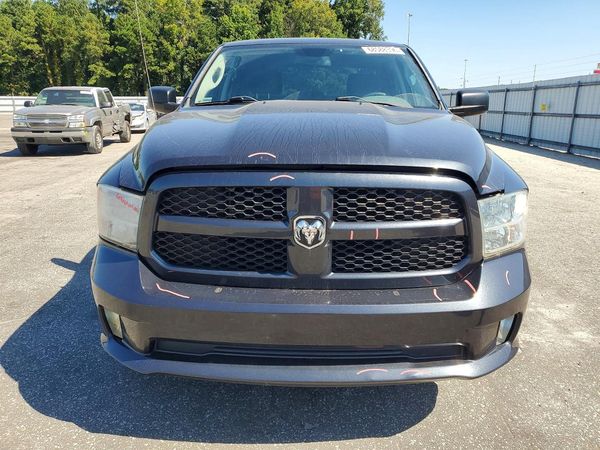 2013 RAM 1500 ST