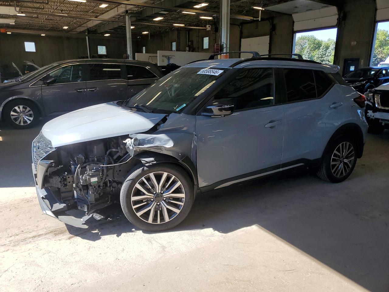 2021 NISSAN KICKS SR