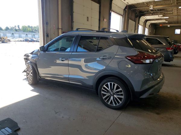 2021 NISSAN KICKS SR
