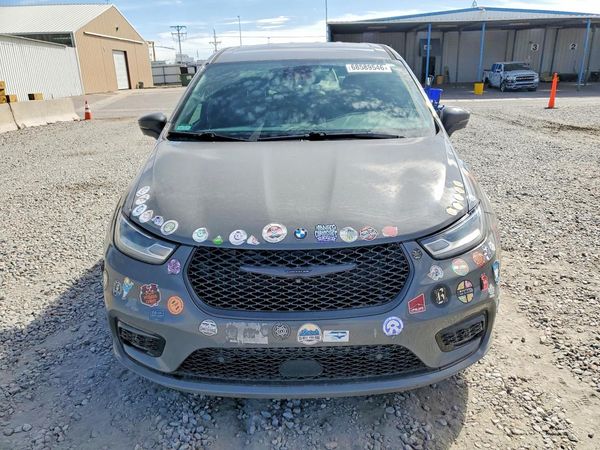 2022 CHRYSLER PACIFICA Touring L — DIRF