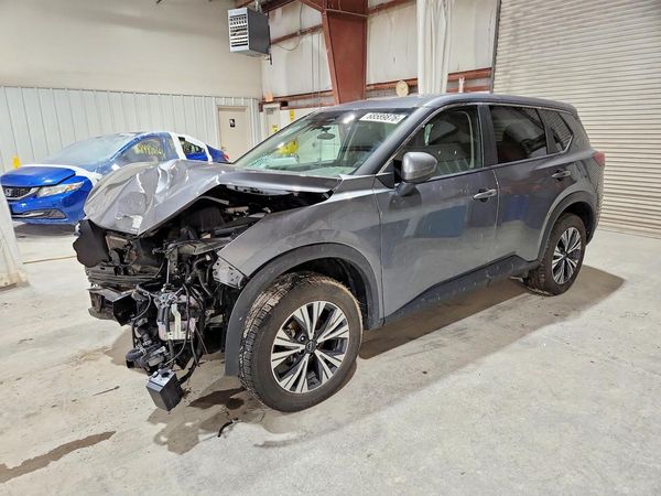 2023 NISSAN ROGUE SV — Front 3/4