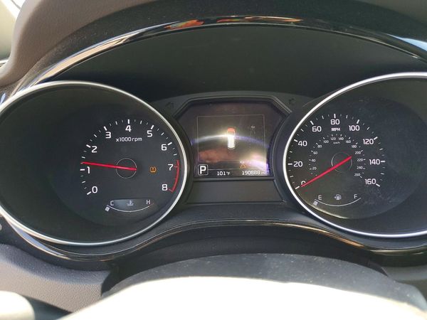 2015 KIA SEDONA GLS - Middle level — ODOM