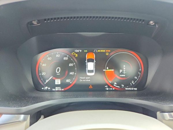2021 VOLVO S60 R-design (Momentum)