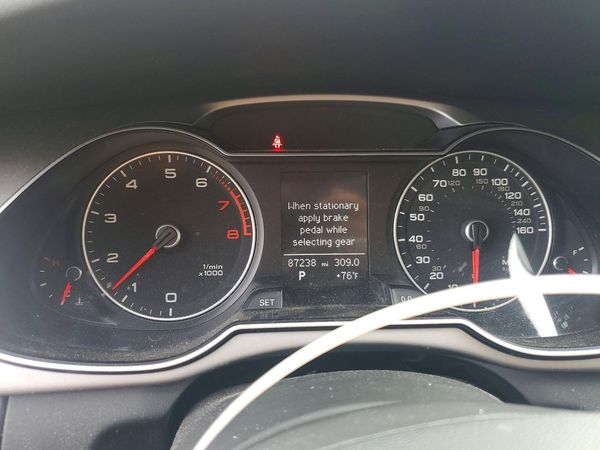 2014 AUDI A4 quattro Premium