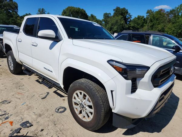 2024 TOYOTA TACOMA — Passenger 3/4