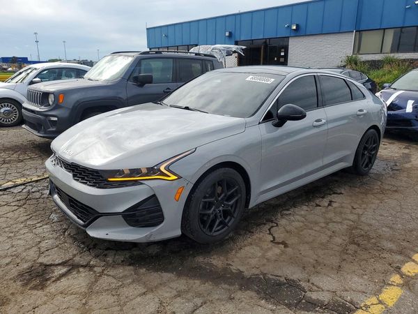2022 KIA K5
