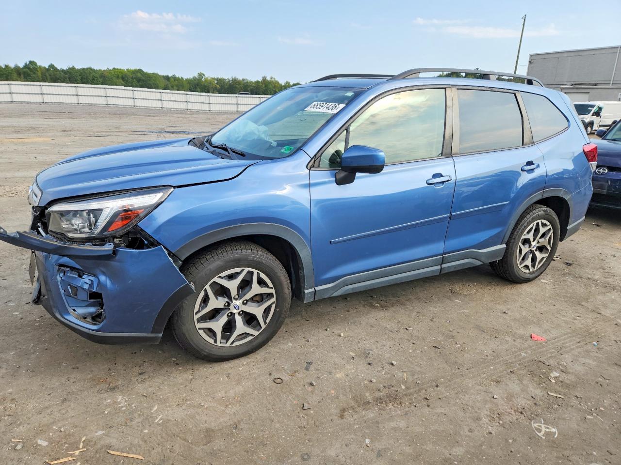 2020 SUBARU FORESTER Prm+ES+KA — Front 3/4