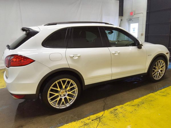 2013 PORSCHE CAYENNE S Hybrid