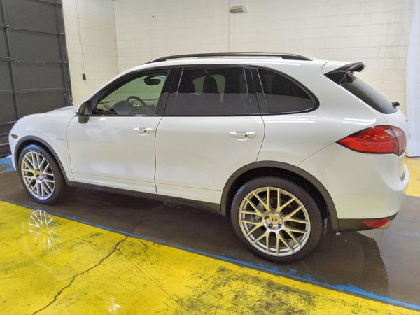 2013 PORSCHE CAYENNE S Hybrid