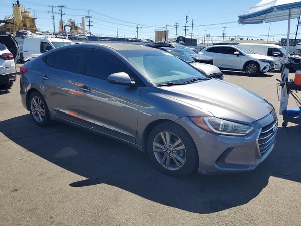 2018 HYUNDAI ELANTRA — Passenger 3/4