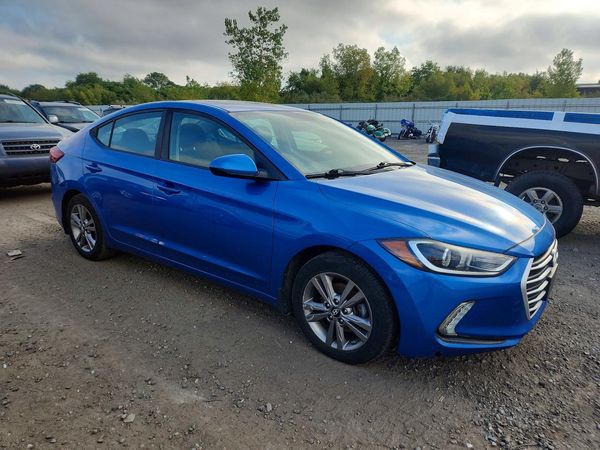 2017 HYUNDAI ELANTRA — Passenger 3/4
