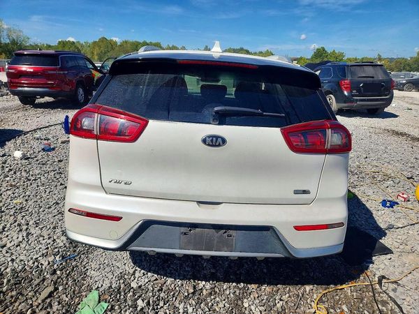 2018 KIA NIRO