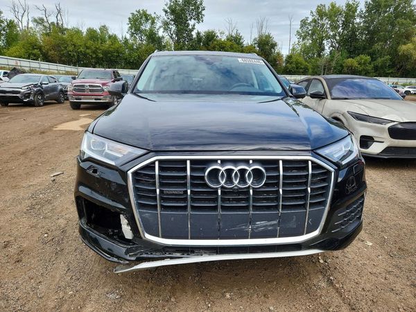 2020 AUDI Q7 quattro Premium Plus