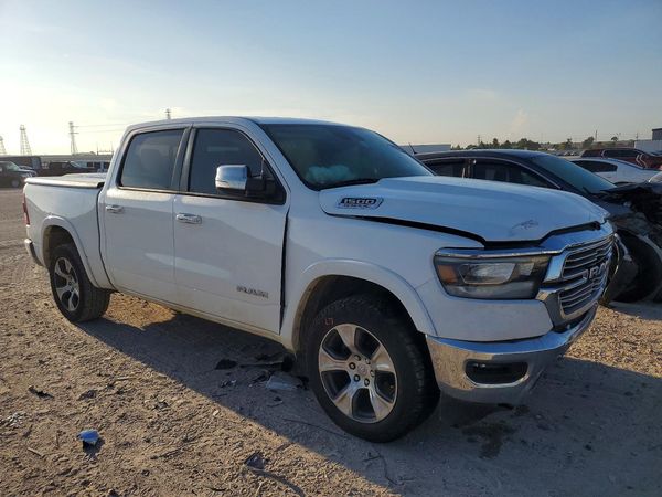 2022 RAM 1500 Laramie — Passenger 3/4