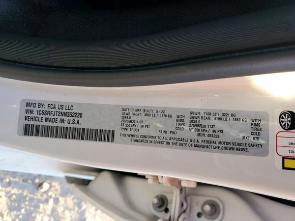 2022 RAM 1500 Laramie — VINS