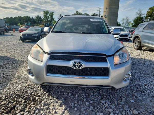 2012 TOYOTA RAV4 High