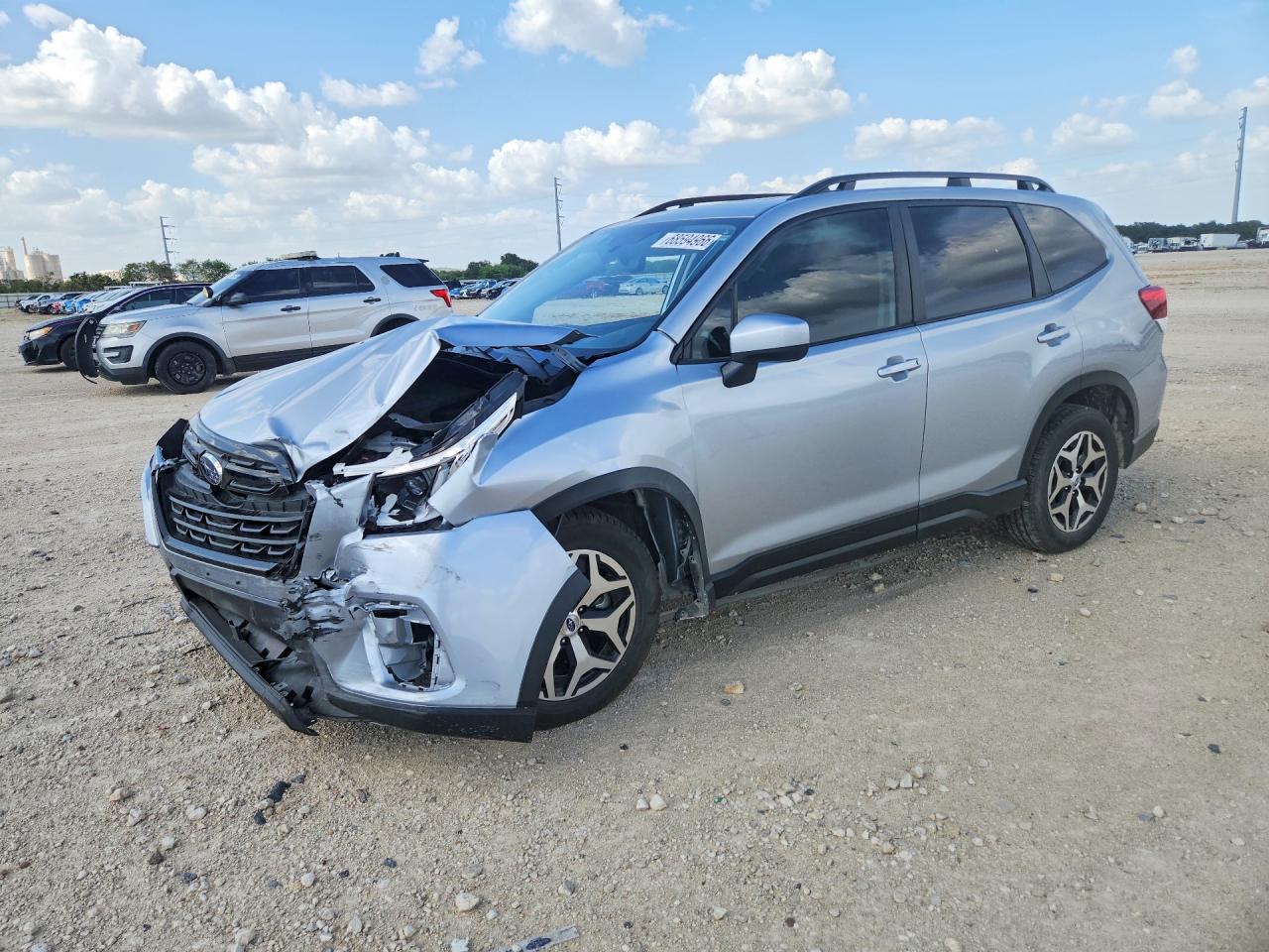 2023 SUBARU FORESTER — Front 3/4