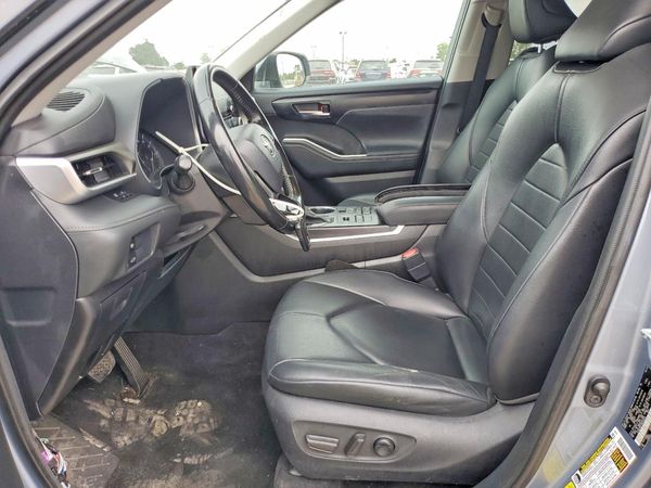2021 TOYOTA HIGHLANDER