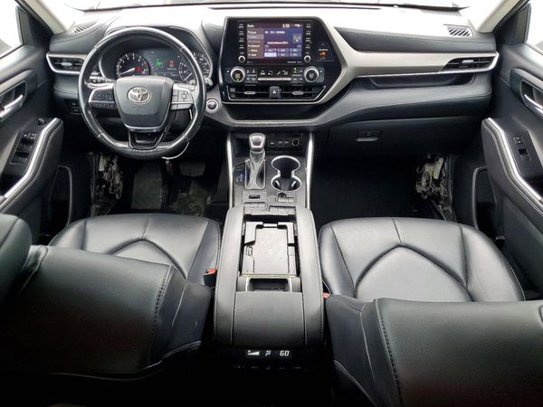 2021 TOYOTA HIGHLANDER