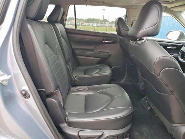 2021 TOYOTA HIGHLANDER