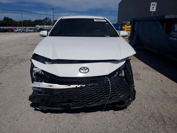 2025 TOYOTA CAMRY