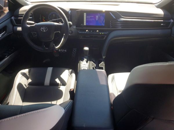2025 TOYOTA CAMRY