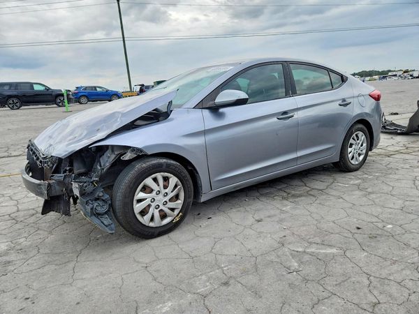 2017 HYUNDAI ELANTRA SE Base — Front 3/4